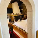 Thomas House *