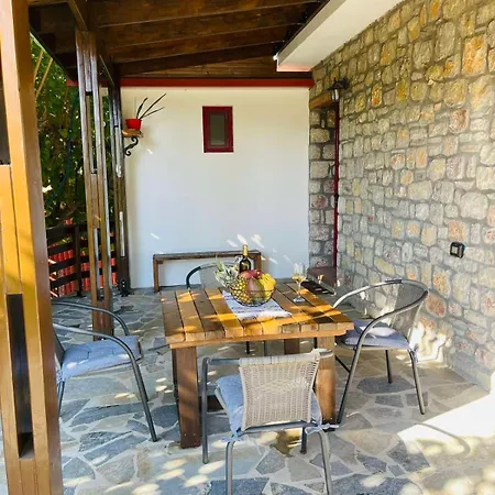 בית נופש Thomas House *